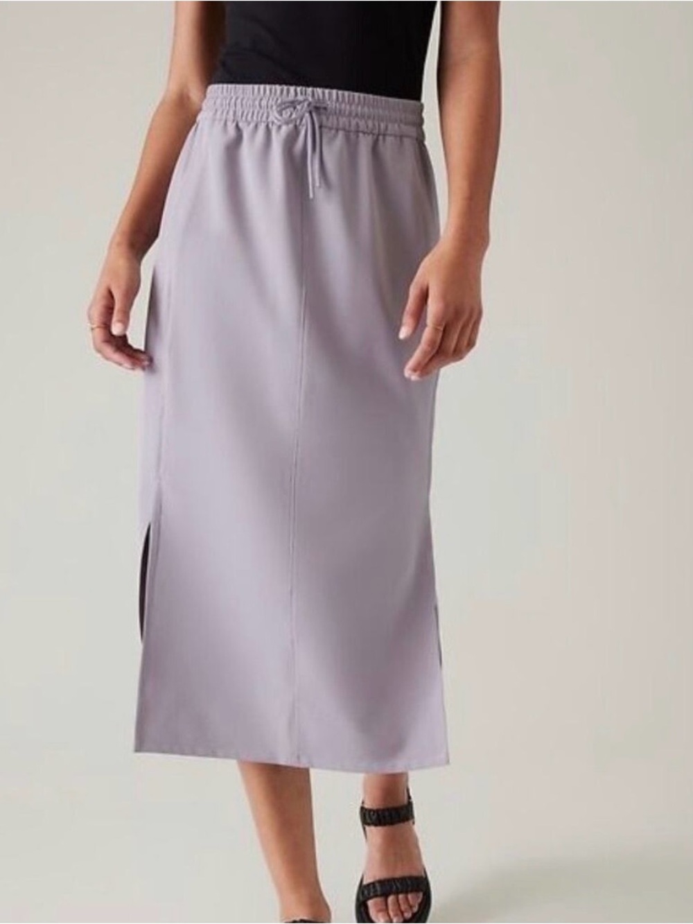 Athleta Women’s Stride Midi Skirt